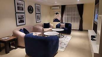 Westmac Hotel and Apartments