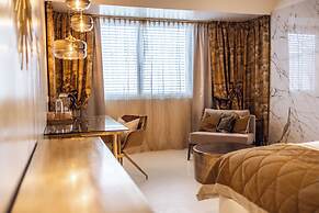 Loom Hotel