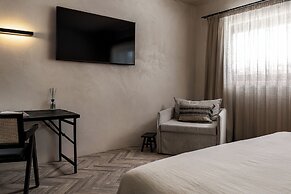 Abella Suites Embonas