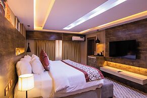 Sound View Lounge and Apartments