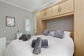 10 Mansion House - Indoor Pool Sea Views Gym