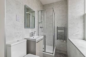 10 Mansion House - Indoor Pool Sea Views Gym