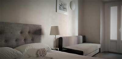 Casa Milano Duomo's Whisper with balcony