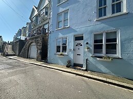 The Slipway Suite, Fowey Harbour & Parking 1 Min