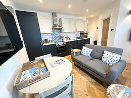 The Slipway Suite, Fowey Harbour & Parking 1 Min