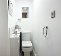 The Slipway Suite, Fowey Harbour & Parking 1 Min