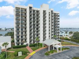 Shipwatch Riverside E104