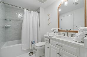 Shipwatch Riverside E104