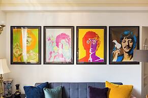 Mayfair 3-bed 5-guest Berkeley Square 1729 House