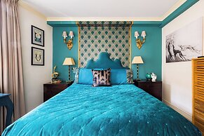 Mayfair 3-bed 5-guest Berkeley Square 1729 House