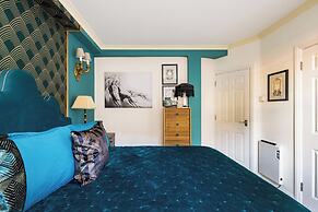 Mayfair 3-bed 5-guest Berkeley Square 1729 House