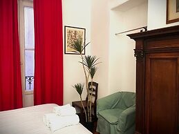 Casa Milano Vintage Vibes with balcony