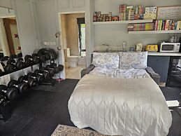 Stone Lodge B&B