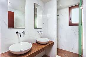 Onar Luxury Villa in Sani Halkidiki