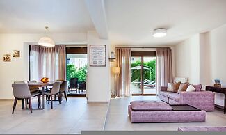 Onar Luxury Villa in Sani Halkidiki