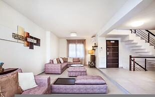 Onar Luxury Villa in Sani Halkidiki