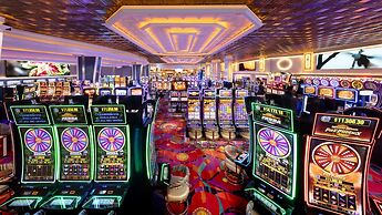 Rainbow Hotel Casino by Peppermill Resorts