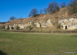 Holiday Home With gas Fireplace & Bath