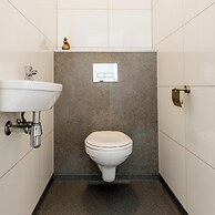 Holiday Home With gas Fireplace & Bath