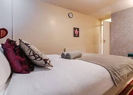 Cozy 4-bed Room Apartments in Birmingham