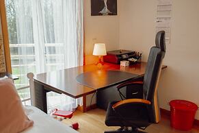 Arcozelo Pool Garage by Vacationy