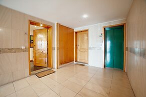 Arcozelo Pool Garage by Vacationy