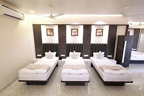 HOTEL GRAND HAVELI