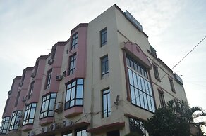 Hotel Aadhar Barbil
