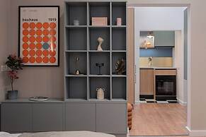 Urban Chic Studios - Steps to Cismigiu