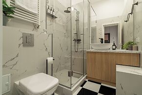 Urban Chic Studios - Steps to Cismigiu