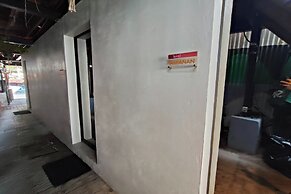 La Ud Lounge and Hostel