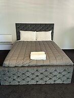 301 Bealey Ave Motel