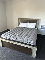 301 Bealey Ave Motel