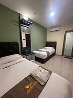 Enrich Hotel Setia Alam by uBook