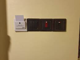 Enrich Hotel Setia Alam by uBook