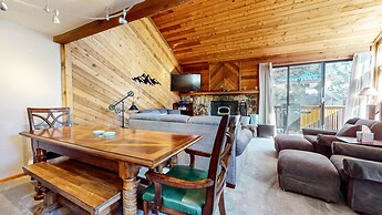 Mammoth Sierra Townhomes #38 3 Bedroom Condo