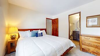 Mammoth Sierra Townhomes #38 3 Bedroom Condo