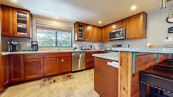 Mammoth Sierra Townhomes #38 3 Bedroom Condo