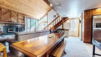 Mammoth Sierra Townhomes #38 3 Bedroom Condo