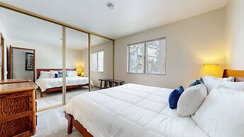 Mammoth Sierra Townhomes #38 3 Bedroom Condo