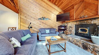 Mammoth Sierra Townhomes #38 3 Bedroom Condo