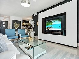 Tides of Hollywood N-11G