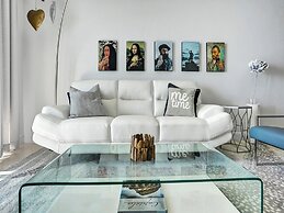 Tides of Hollywood N-11G