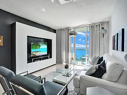 Tides of Hollywood N-11G