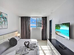 Tides of Hollywood N-11G