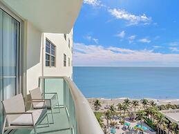 Tides of Hollywood N-11G