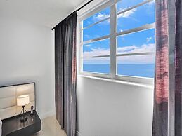 Tides of Hollywood N-11G