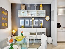 Tides of Hollywood N-11G