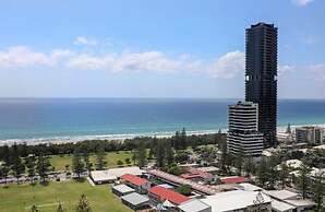 Sierra Broadbeach - Ocean View Apartment