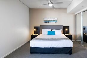 Sierra Broadbeach - Ocean View Apartment